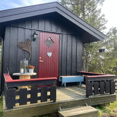 Med Anneks Og Fantastisk Utsikt Pa Ljosheim Holiday home
