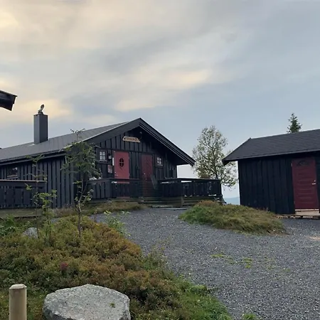 Med Anneks Og Fantastisk Utsikt Pa Ljosheim * Mesnali